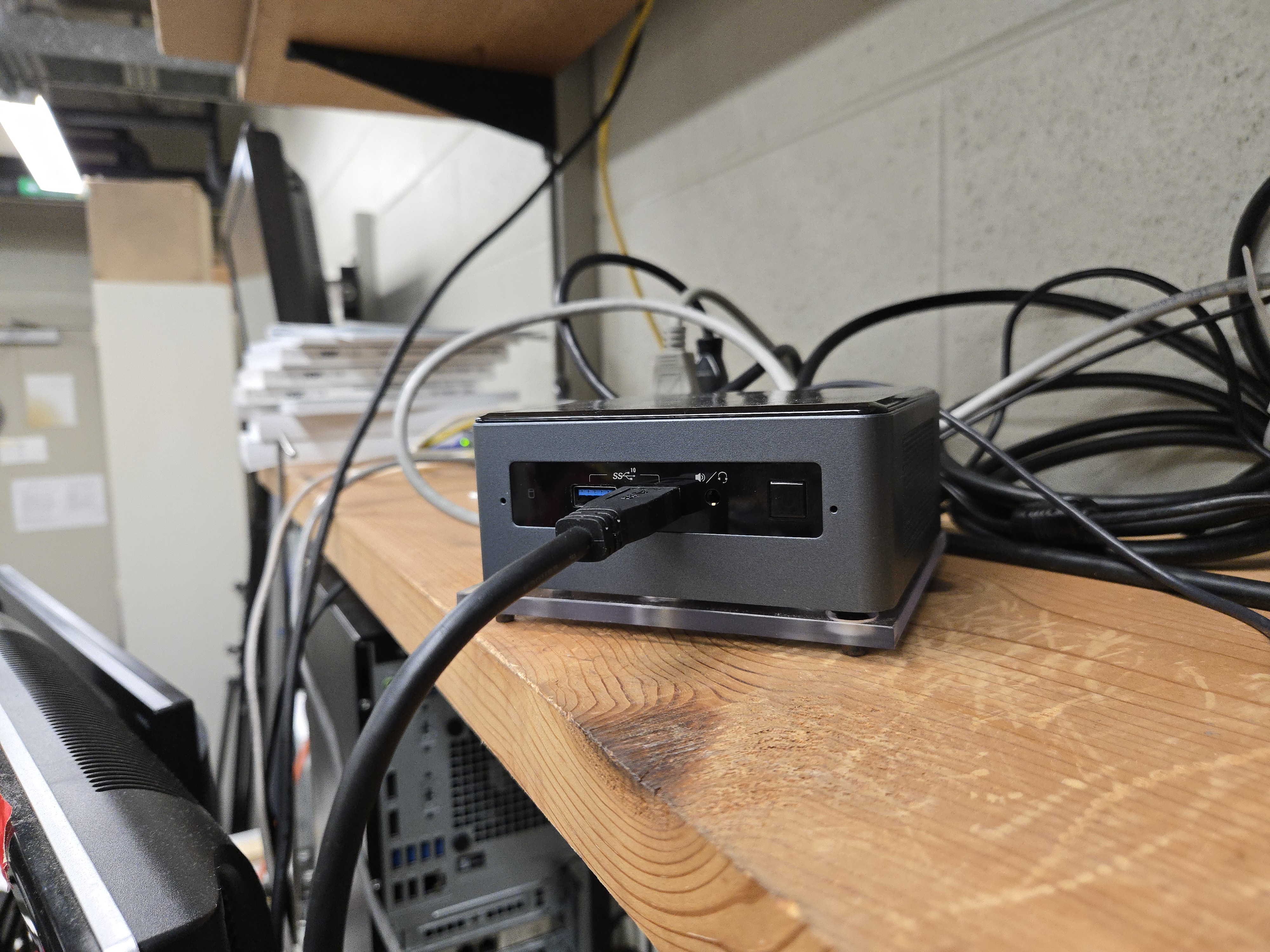 Intel NUC